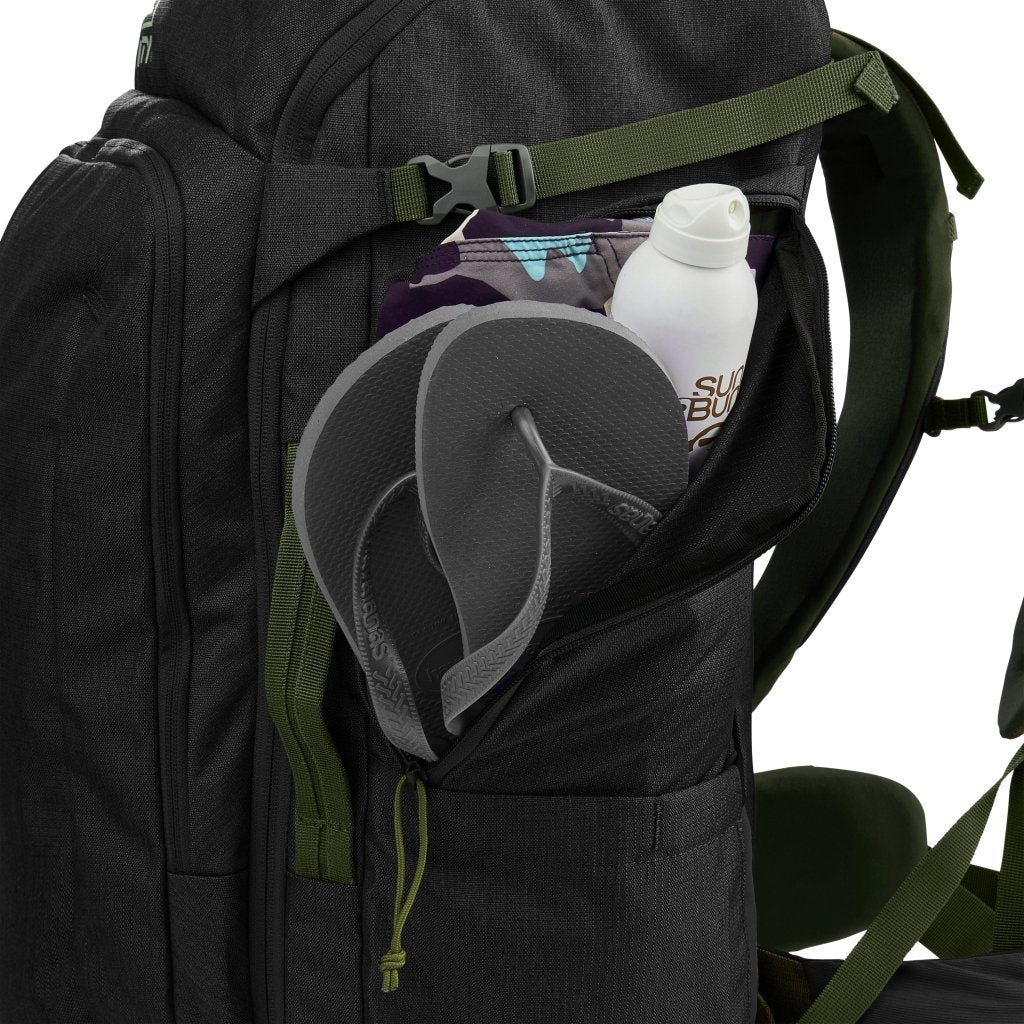 KELTY REDWING TRAVELLER 40 BLACK - Hill and Dale Outdoors
