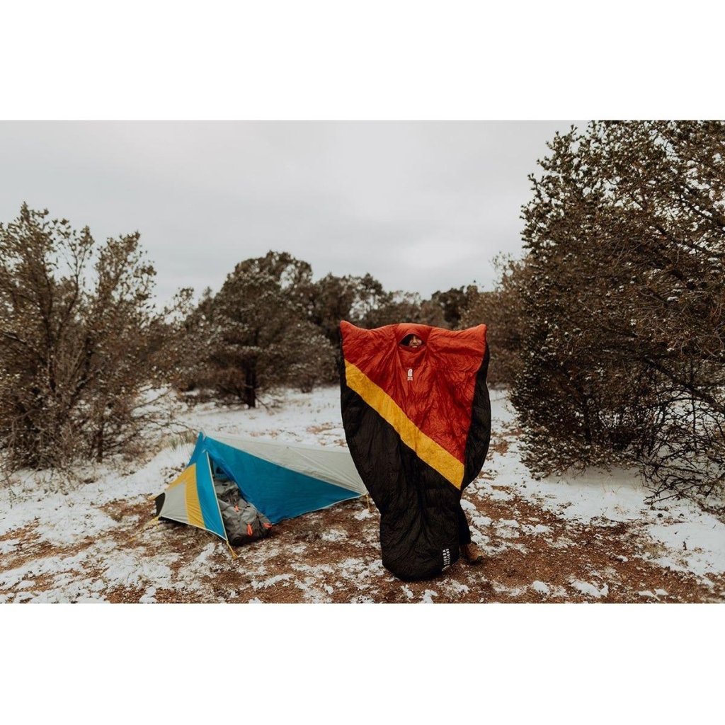 Sierra Designs Nitro Quilt 800F 20° Degree Down Sleeping Bag - Red - Hill and Dale Outdoors